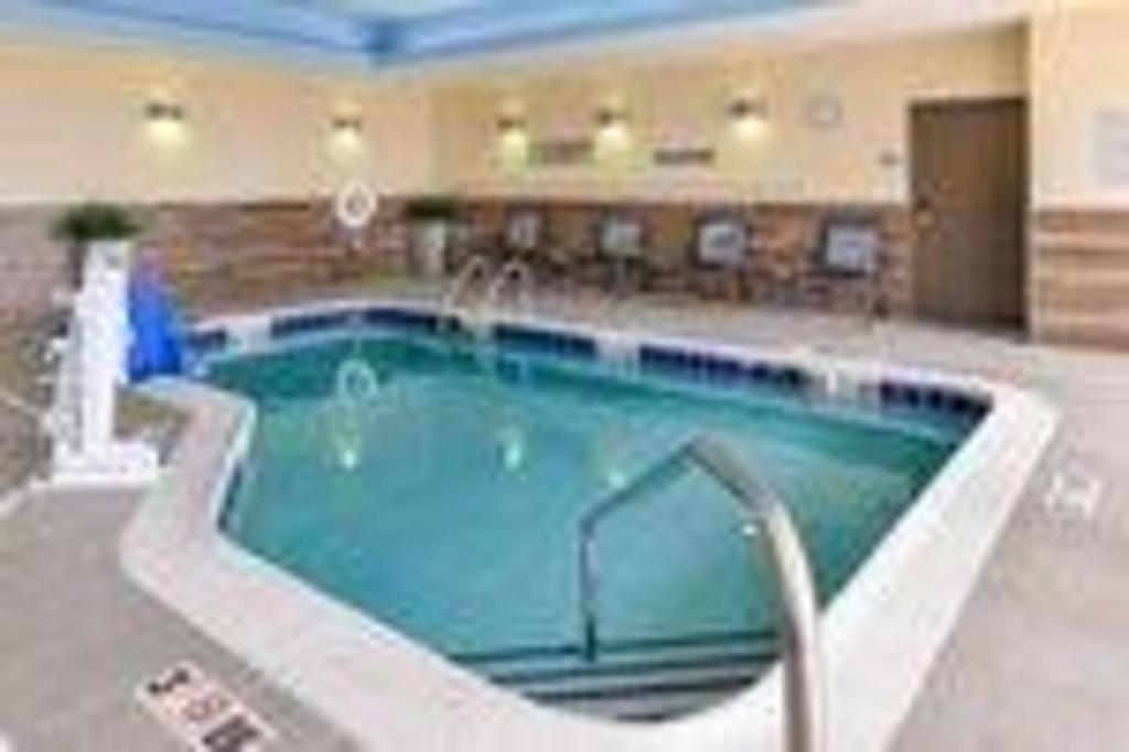 Fairfield & Hotel